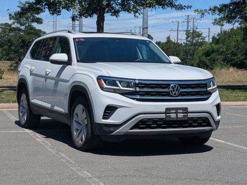 Used 2021 Volkswagen Atlas SEL AWD/4WD image 3
