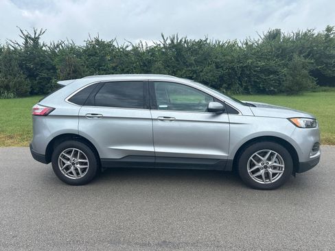 Used 2024 Ford Edge SEL w/ Convenience Package AWD/4WD image 7