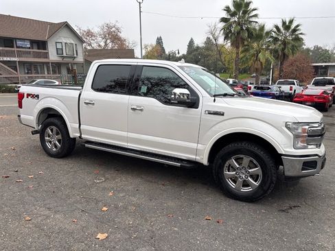 Used 2018 Ford F150 Lariat w/ Equipment Group 502A Luxury image 6