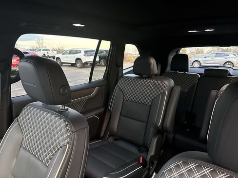 Certified 2024 GMC Acadia Denali w/ Super Cruise Package image 10