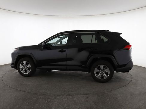 Used 2025 Toyota RAV4 LE image 8