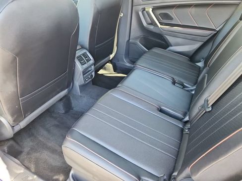 Certified 2024 Volkswagen Tiguan SE AWD/4WD image 8