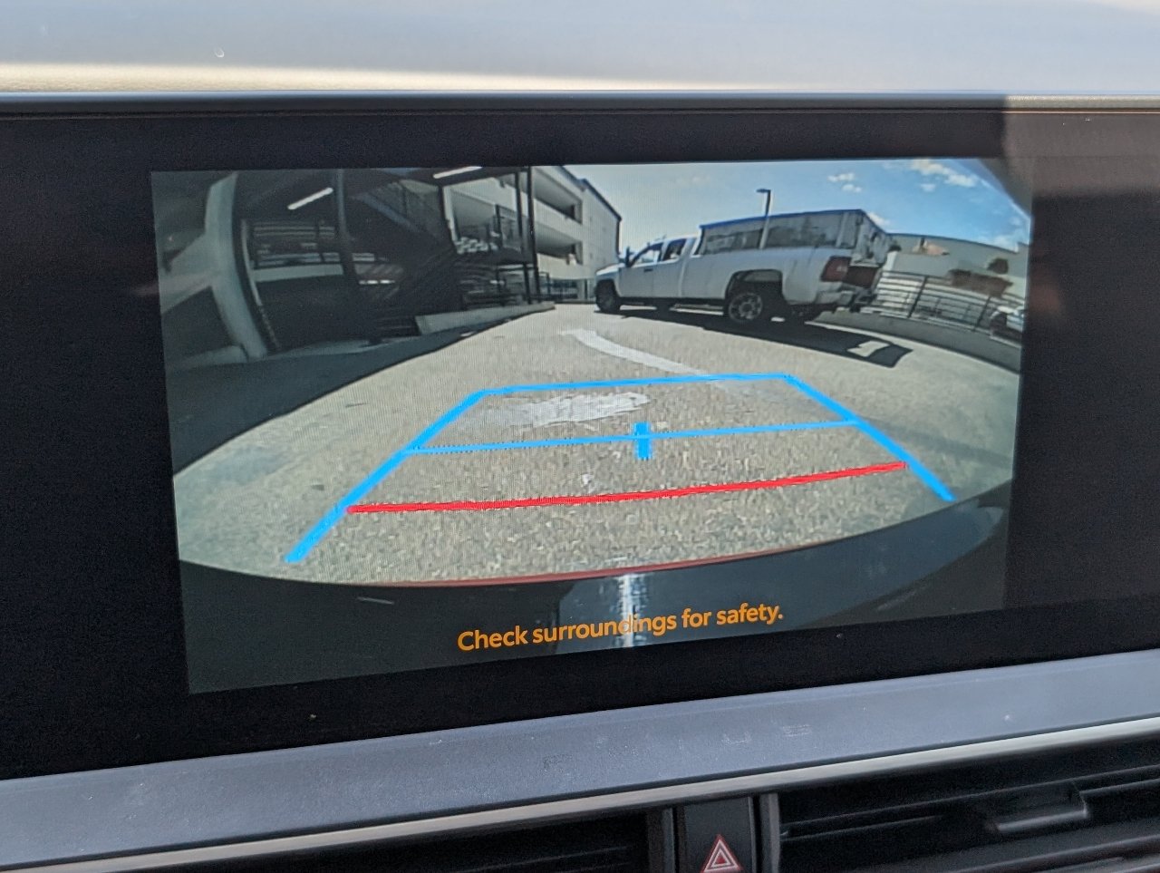 Used 2023 Toyota Prius Prime Premium FWD image 6