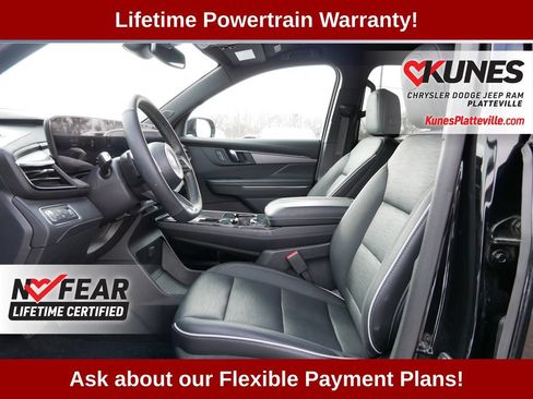 Used 2025 Buick Enclave Sport Touring AWD/4WD image 14