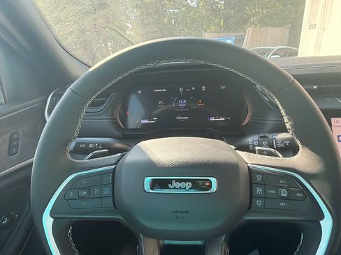 New 2026 Jeep Grand Cherokee L Limited AWD/4WD image 22