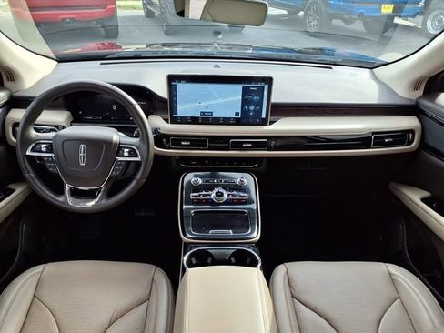 Certified 2023 Lincoln Nautilus Reserve AWD/4WD image 4