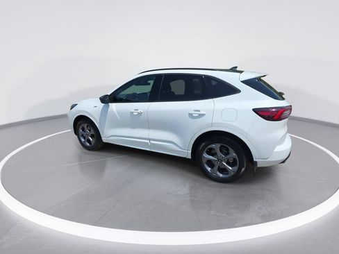 Used 2024 Ford Escape ST-Line w/ Tech Pack #1 FWD image 5