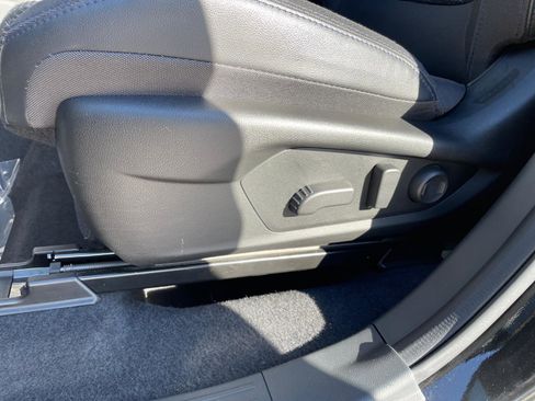 Used 2025 Subaru Forester Premium w/ Convenience Package #1 image 29