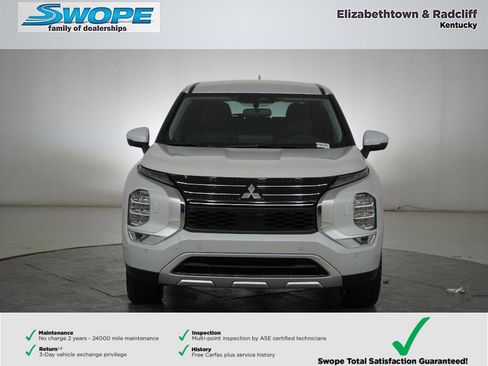 New 2025 Mitsubishi Outlander SE image 8