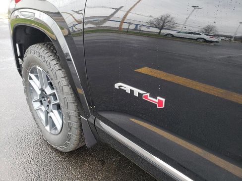 New 2026 GMC Terrain AT4 w/ Technology Package II image 10