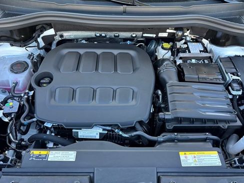 New 2026 Volkswagen Tiguan S image 10