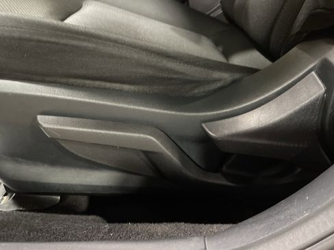 Used 2018 Subaru Impreza 2.0i image 9