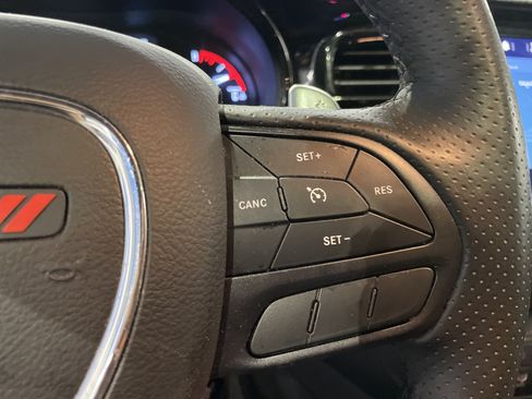 Used 2022 Dodge Durango R/T w/ Blacktop Package AWD/4WD image 19