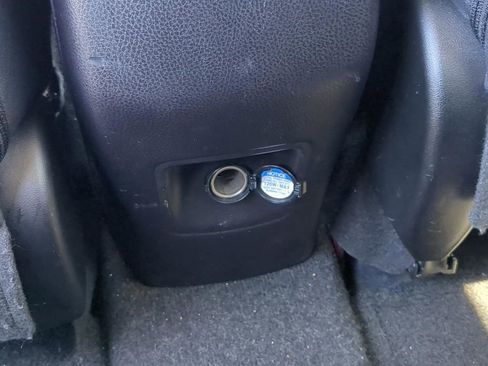 Used 2016 Toyota RAV4 Limited FWD image 27