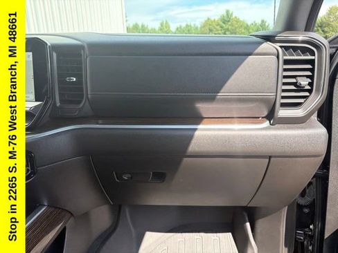 Used 2025 GMC Sierra 1500 Elevation w/ X31 Off-Road Package AWD/4WD image 25