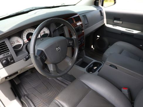 Used 2005 Dodge Durango SLT RWD image 4