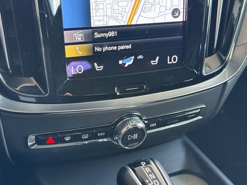 Certified 2021 Volvo V60 T5 Cross Country w/ Climate Package image 20