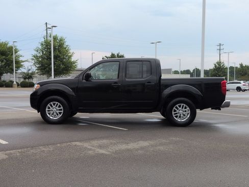 Used 2015 Nissan Frontier SV AWD/4WD image 7