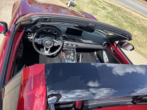 New 2026 MAZDA MX-5 Miata RF Grand Touring RWD image 7