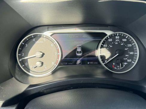 Used 2021 Nissan Sentra SR w/ SR Premium Package image 19