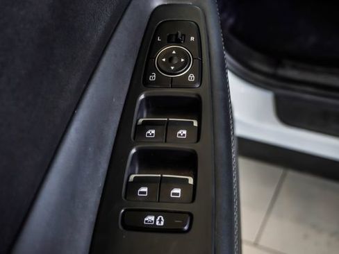 Used 2022 Hyundai Santa Fe SEL w/ Convenience + Premium Package FWD image 40