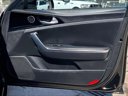 Used 2021 Kia Stinger GT-Line image 23