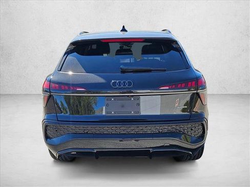 New 2026 Audi Q3 quattro 2.0T AWD/4WD image 8