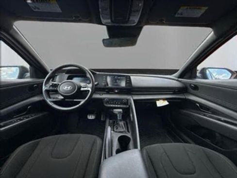 New 2025 Hyundai Elantra Sport image 22
