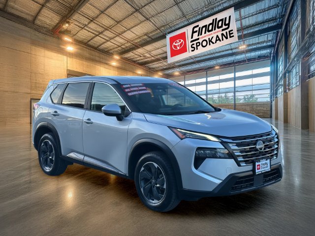 Used 2024 Nissan Rogue SV AWD/4WD image 2