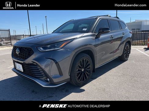 Used 2024 Toyota Highlander XSE image 1