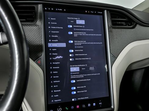 Used 2018 Tesla Model X 100D image 37