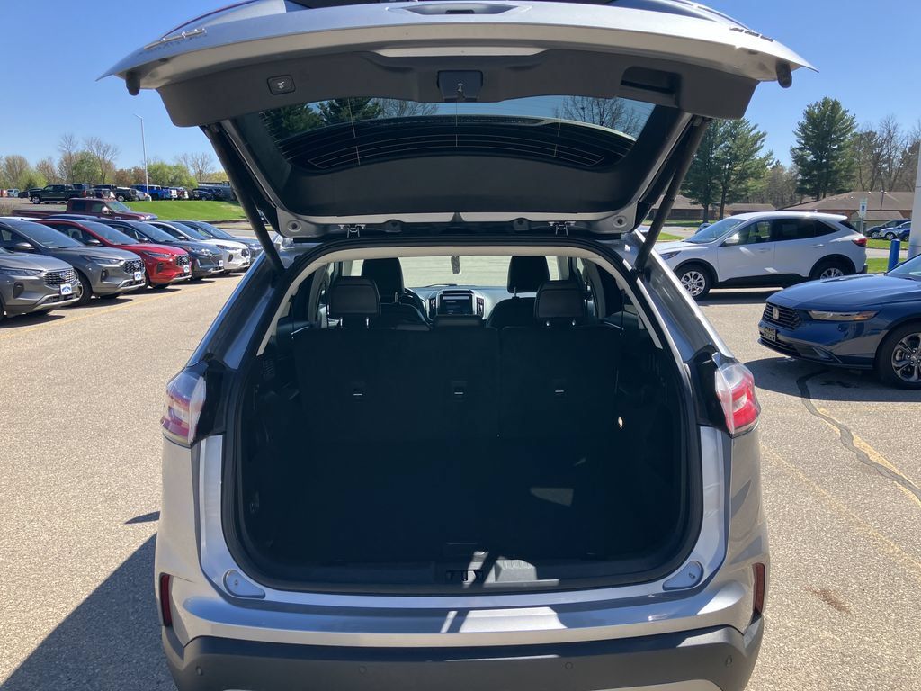 Used 2024 Ford Edge SEL w/ Convenience Package AWD/4WD image 17