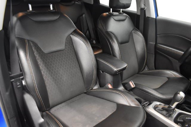 Used 2020 Jeep Compass Latitude w/ Cold Weather Group AWD/4WD image 6