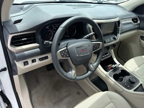 Used 2023 GMC Acadia Denali AWD/4WD image 18