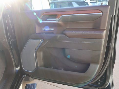 Certified 2023 GMC Sierra 1500 Denali w/ Denali Reserve Package image 10