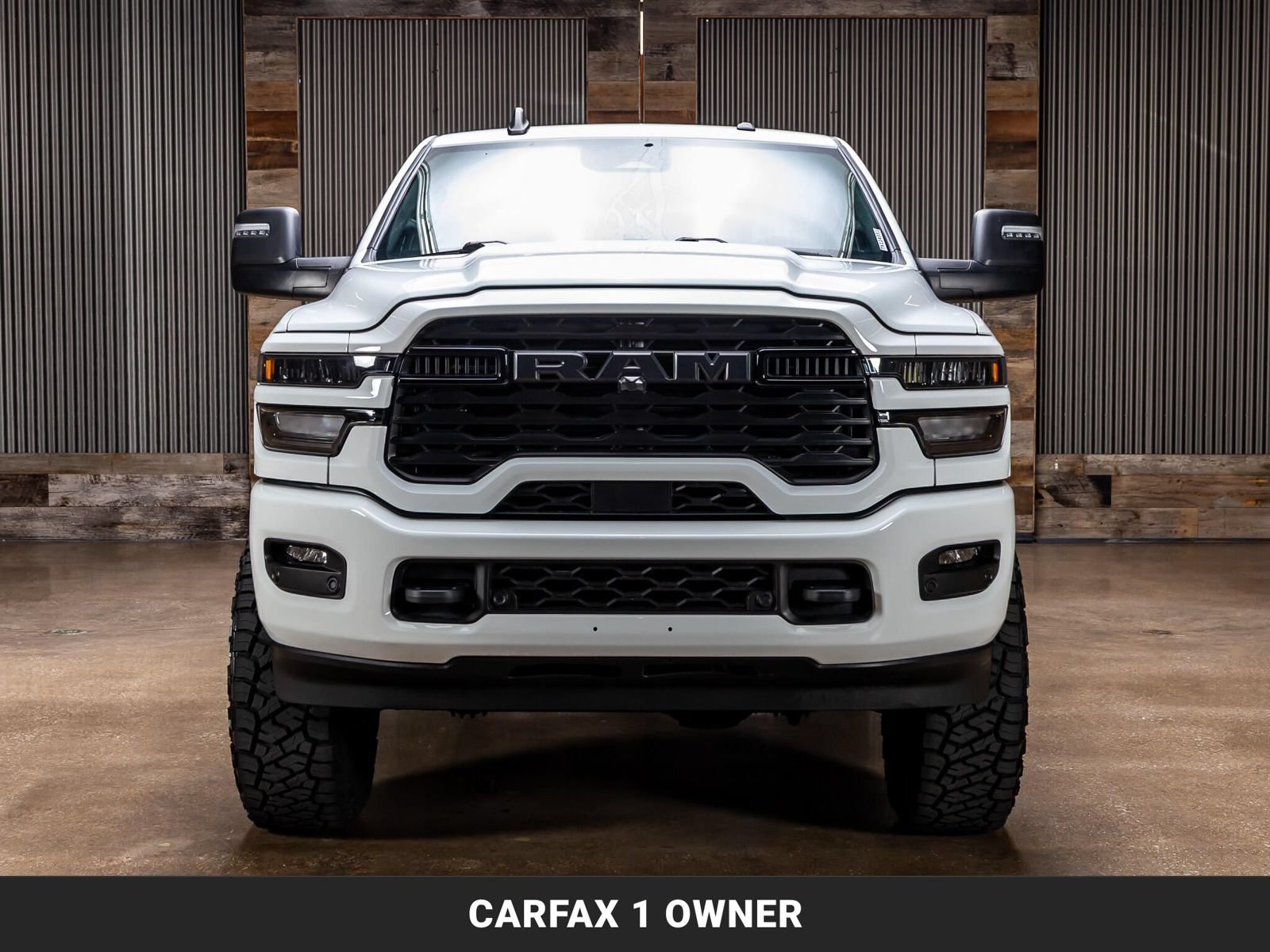 Used 2025 RAM 2500 Big Horn AWD/4WD image 3