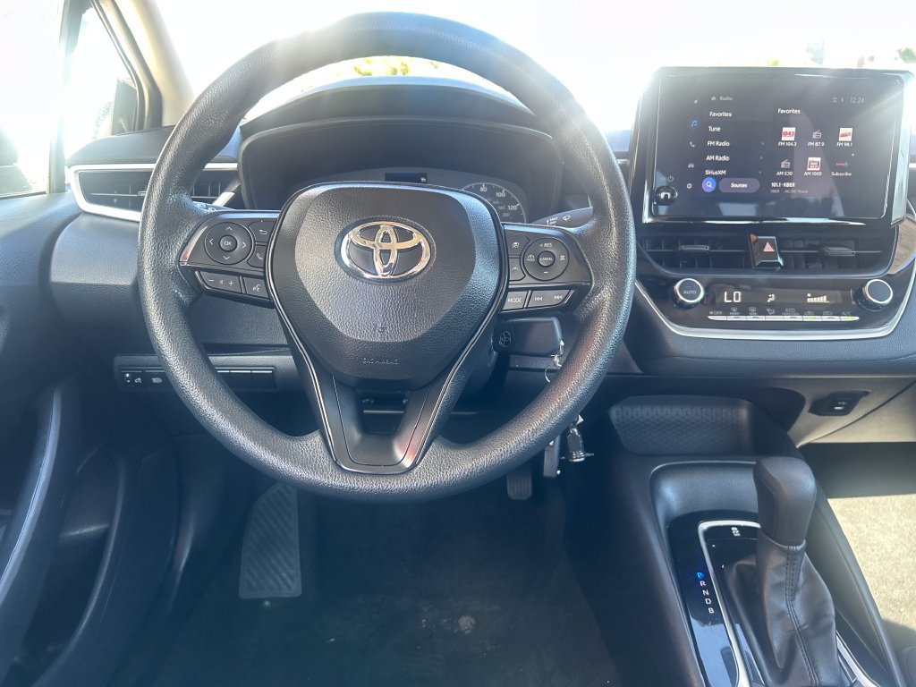 Certified 2025 Toyota Corolla LE FWD image 9