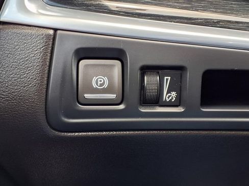 Used 2023 Cadillac XT5 Premium Luxury FWD image 17