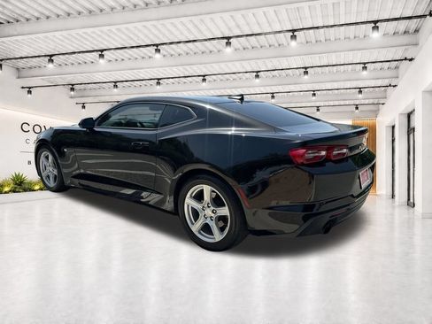 Used 2021 Chevrolet Camaro LT RWD image 8