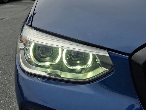 Used 2021 BMW X4 xDrive30i w/ M Sport Package image 9