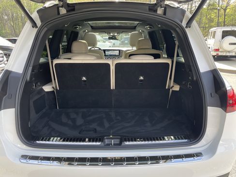 Certified 2025 Mercedes-Benz GLS 450 4MATIC image 10