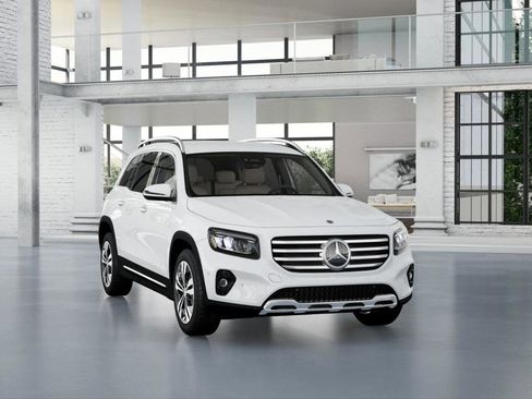 New 2025 Mercedes-Benz GLB 250 4MATIC image 9