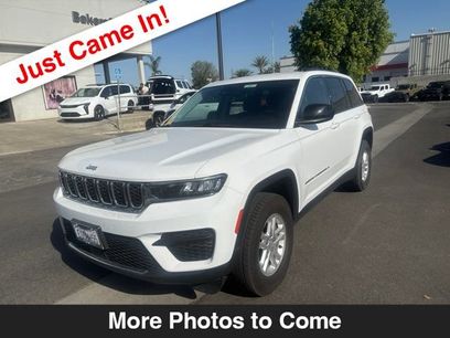 Used 2023 Jeep Grand Cherokee Laredo