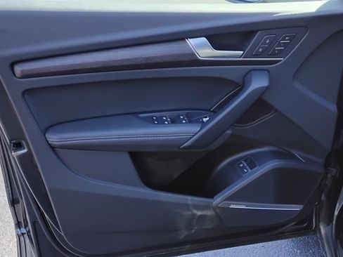 Certified 2025 Audi Q5 e Premium Plus w/ Premium Plus Package image 15