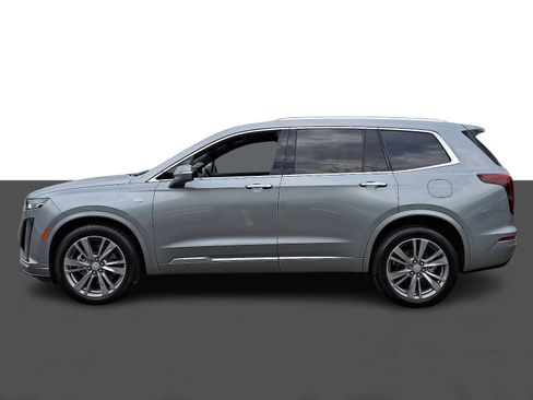 Used 2024 Cadillac XT6 Premium Luxury AWD/4WD image 2