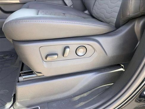 New 2026 Chevrolet Silverado 2500 ZR2 image 4