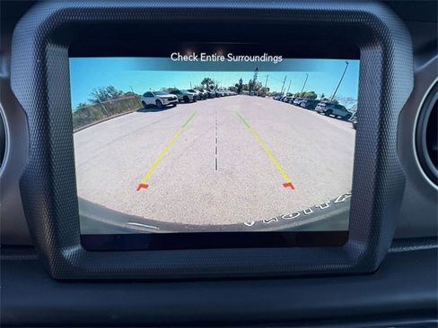 Used 2021 Jeep Wrangler Unlimited Sport image 26