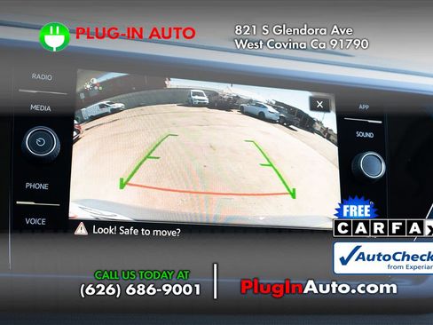 Used 2022 Volkswagen Taos SE w/ Panoramic Sunroof Package image 32