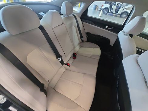 Used 2021 Kia K5 LXS FWD image 30