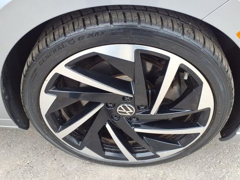 Used 2021 Volkswagen Arteon SEL Premium image 9